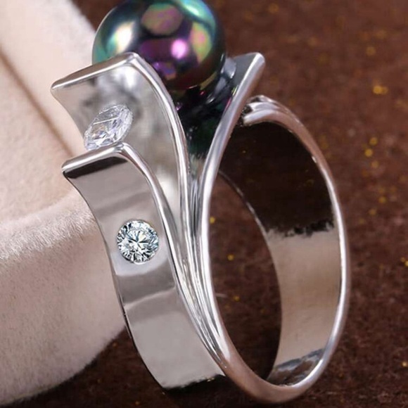 BRIDAL WEDDING ENGAGEMENT RINGS - Picture 3 of 9